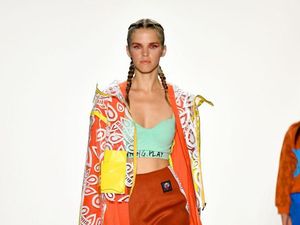 5 Model Sneakers yang Akan Tren di 2020, Mana yang Kamu Punya? 5 Model Sneakers yang Akan Tren di 2020, Mana yang Kamu Punya?