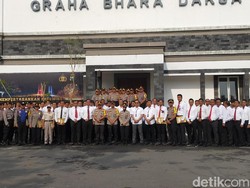 Selamat, Polisi Surabaya yang Berprestasi di 2019 Dapat Penghargaan
