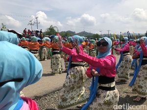 Tarian Umbul Kolosal Jadi Agenda Tahunan Pariwisata Sumedang