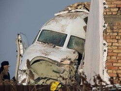 Cerita Penumpang Selamat dari Pesawat yang Jatuh di Kazakhstan