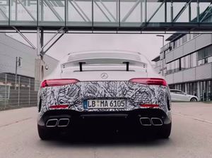 Super Sedan Mercedes-AMG GT 73 Meluncur Tahun Depan