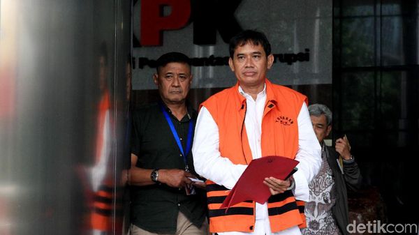 Eks Direktur PTPN III Diperiksa KPK Soal Suap Distribusi Gula