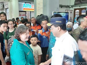 Menhub Minta Pelayanan Angkutan Penumpang dan Barang 2020 Ditingkatkan Menhub Minta Pelayanan Angkutan Penumpang dan Barang 2020 Ditingkatkan