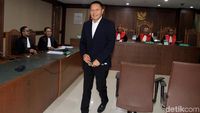I Nyoman Dhamantra Jalani Sidang Perdana Suap Impor Bawang Putih