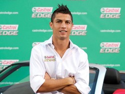 Di 2011, Ronaldo sedikit memilik gaya rambut spike, dengan rambut sisi kanan dan kiri yang dipangkas pendek. Foto: Getty Images