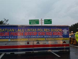 Jalur ke Puncak Bogor Ditutup, Car Free Night Mulai Berlaku Jalur ke Puncak Bogor Ditutup, Car Free Night Mulai Berlaku