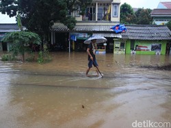 Ini Rute KRL yang Terdampak Banjir di Jakarta dan Sekitarnya