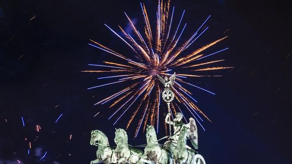 Pesta Kembang Api Tahun Baru 2020 di Berbagai Negara