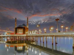 Senja Indah di Kota Makassar