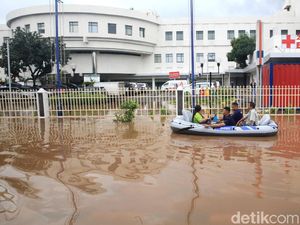 5 Penyakit Kulit yang Mengintai Korban Banjir dan Tips Pencegahan