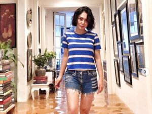 Cara Berpakaian saat Banjir Jadi Sorotan, Ini Penjelasan Yuni Shara Cara Berpakaian saat Banjir Jadi Sorotan, Ini Penjelasan Yuni Shara