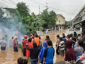 Banjir di Cipinang Melayu, 1 Lansia Meninggal