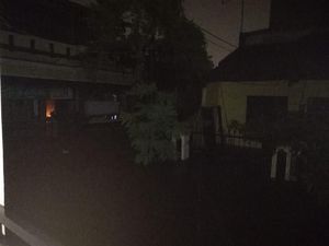 Bekasi Jaya Banjir Sedada, Listrik Padam