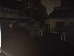Bekasi Jaya Banjir Sedada, Listrik Padam