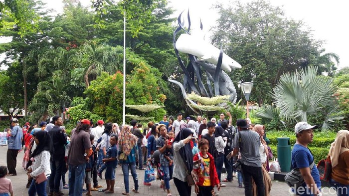 Pengunjung KBS libur Tahun Baru membludak (Foto: Hilda Meilisa Rinanda/detikcom)