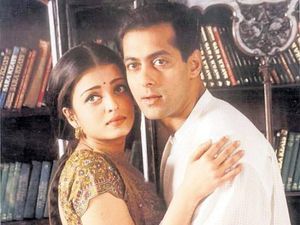 Kisah Cinta Aishwarya Rai dan Salman Khan yang Tak Seindah Bollywood Kisah Cinta Aishwarya Rai dan Salman Khan yang Tak Seindah Bollywood