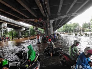 Tangani Motor Matik Setelah Terendam Banjir