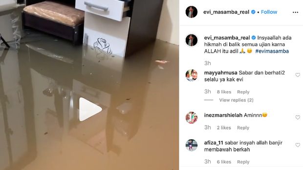 Rumah Evi Masamba terkena banjir