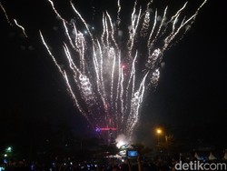 Bolehkah Merayakan Tahun Baru Masehi Menurut Islam? Ini Penjelasan Ulama