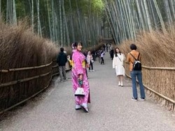 Jalan-Jalan Kelilingi Musim Gugur di Kyoto