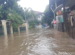 Paskhas Sisir Permukiman Banjir di Halim, Tinggi Air Capai 1 Meter