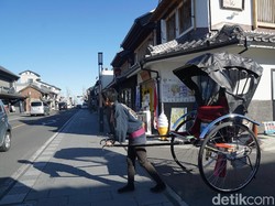 Ini Rasanya Naik Becak Manusia di Jepang