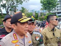 Kapolda Metro Akan Tambah Bantuan Tenda ke Korban Banjir di Daan Mogot