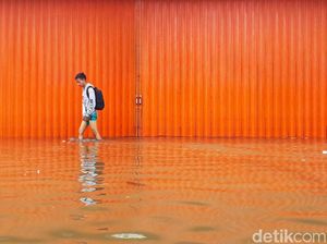 829 Wilayah Masih Padam Listrik Akibat Banjir 829 Wilayah Masih Padam Listrik Akibat Banjir