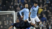Skor 2-1 untuk City bertahan hingga usai.
