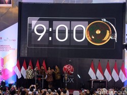 Tekan Sirine, Jokowi Buka Perdagangan Saham 2020
