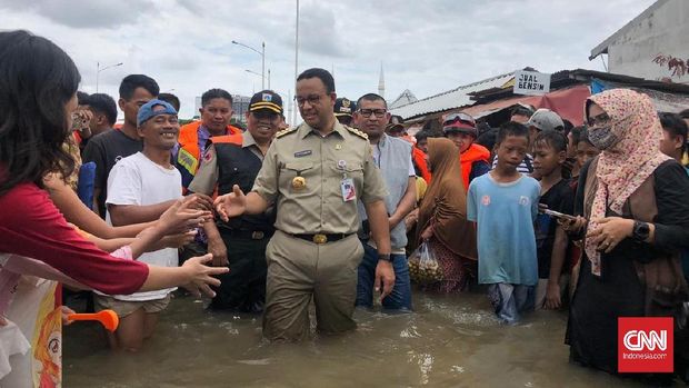 Ajang Formula E Jakarta dikaitkan netizen dengan banjir yang melanda Jakarta saat ini.