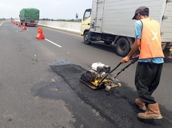 Perbaikan Lubang di Tol Pemalang-Batang Ditargetkan Rampung Besok