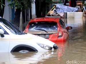Cara Klaim Asuransi Mobil yang Kena Banjir Cara Klaim Asuransi Mobil yang Kena Banjir
