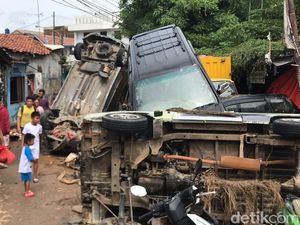 Cara Klaim Asuransi dan Waspadai Kerusakan Mobil Akibat Banjir Cara Klaim Asuransi dan Waspadai Kerusakan Mobil Akibat Banjir