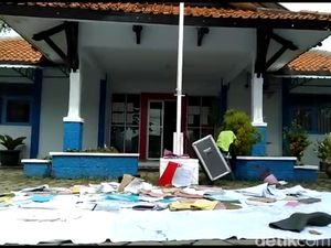 Kantor Dinsos Tegal Kebanjiran, Data Verifikasi Warga Miskin Rusak