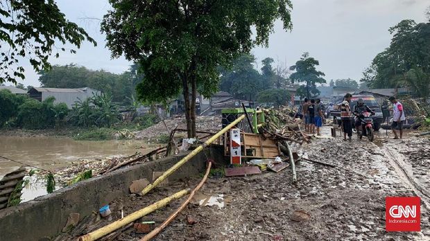 Banjir Tahun Baru di Jabar, 7 Tewas dan 4 Hilang