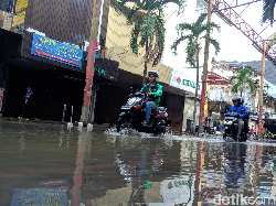 Catat, 2 Mal di Jakarta Ini Terpaksa Tutup Karena Banjir