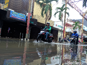 Catat, 2 Mal di Jakarta Ini Terpaksa Tutup Karena Banjir Catat, 2 Mal di Jakarta Ini Terpaksa Tutup Karena Banjir