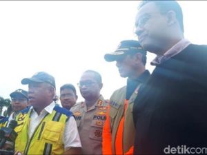 Narasi Silang Pendapat dalam Mengatasi Banjir Jakarta Narasi Silang Pendapat dalam Mengatasi Banjir Jakarta