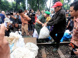 Anies Singgung Banjir Jakarta Era Jokowi, PDIP: Harusnya Fokus Kerja