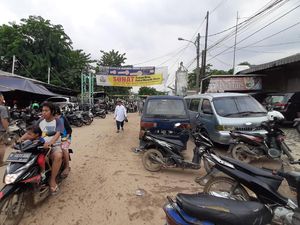Video Jejak Lumpur di Banjir Dahsyat Bekasi