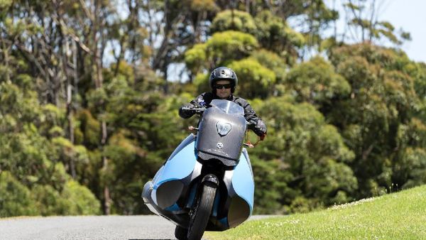 Motor Amfibi yang Takkan Tenggelam Diserang Banjir