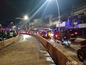 Sempat Ditutup, Jalan Jatinegara Barat Jaktim Sudah Bisa Dilalui Kendaraan