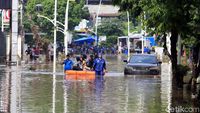 Penampakan Kawasan Kemang yang Masih Terendam Banjir