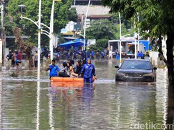Banjir Kurangi Umur Coating Mobil?