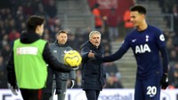 Sedangkan Spurs tak bergerak dari posisi ke-6 dengan perolehan 30 poin. Mark Kerton/PA via AP.