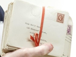 Ditemukan Kartu Ucapan Valentine Tertua di Dunia, Isinya Sungguh Romantis