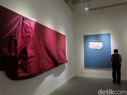 Cerita Ugo Untoro soal Lukisan-lukisan yang Tampak Dilipat