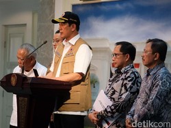 Jokowi Bahas Banjir Jabodetabek Tanpa Anies dan RK