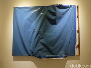 Pameran Tunggal Ugo Untoro: Lukisan Antimainstream hingga Jejak Buddhisme